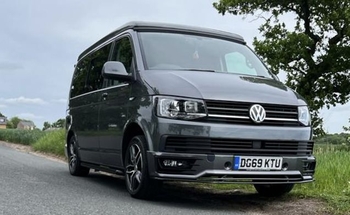 Rent this Volkswagen motorhome for 4 people in Merseyside from £97.00 p.d. - Goboony