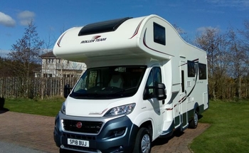 Rent this Fiat motorhome for 6 people in Westhill from £133.00 p.d. - Goboony