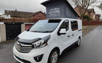 Rent this Vauxhall motorhome for 4 people in Buckinghamshire from £78.00 p.d. - Goboony
