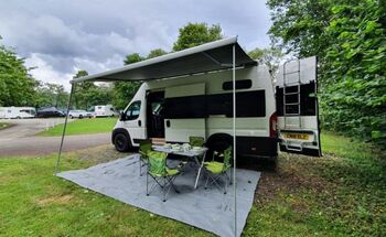 Rent this Citroën motorhome for 4 people in Stretford from £109.00 p.d. - Goboony