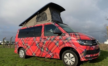 Rent this Volkswagen motorhome for 4 people in Drybridge from £133.00 p.d. - Goboony