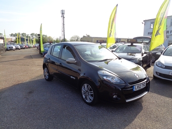 Renault Clio, (2012)  Towing Vehicles for sale in Eastbourne