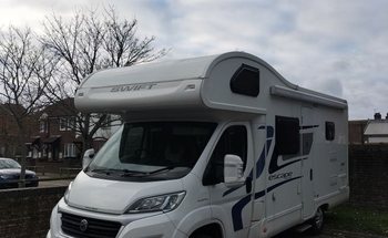 Rent this Swift motorhome for 6 people in Kent from £97.00 p.d. - Goboony