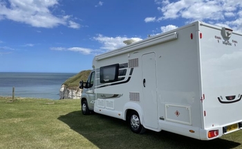 Rent this Peugeot motorhome for 2 people in Cowling from £96.00 p.d. - Goboony