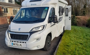 Rent this Peugeot motorhome for 2 people in Denton from £121.00 p.d. - Goboony