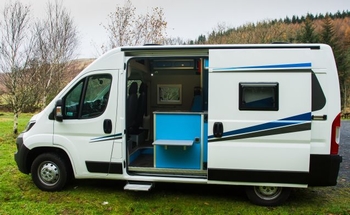 Rent this Peugeot motorhome for 4 people in Perth and Kinross from £109.00 p.d. - Goboony