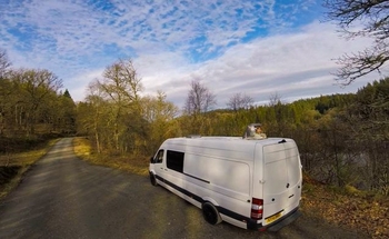 Rent this Mercedes-Benz motorhome for 3 people in Midlothian from £75.00 p.d. - Goboony
