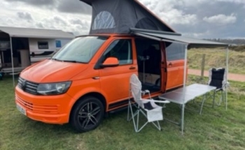 Rent this Volkswagen motorhome for 4 people in Stirling from £91.00 p.d. - Goboony
