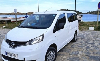 Rent this Nissan motorhome for 2 people in Edinburgh from £65.00 p.d. - Goboony