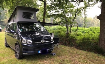 Rent this Volkswagen motorhome for 4 people in Greater London from £130.00 p.d. - Goboony