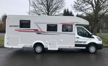 Rent this Roller Team motorhome for 5 people in Dundee from £142.00 p.d. - Goboony