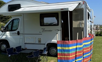 Rent this Peugeot motorhome for 4 people in Kent from £75.00 p.d. - Goboony
