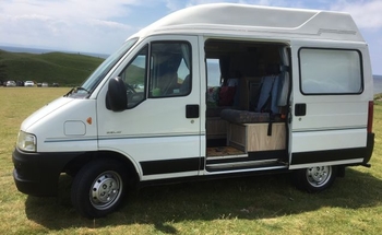 Rent this Citroën motorhome for 2 people in Pentyrch from £97.00 p.d. - Goboony