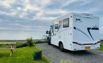 Rent this McLouis motorhome for 4 people in Suffolk from £91.00 p.d. - Goboony