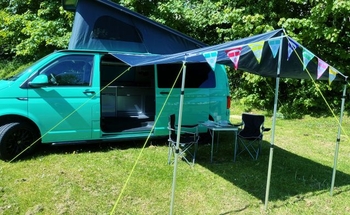 Rent this Volkswagen motorhome for 4 people in Risca from £97.00 p.d. - Goboony