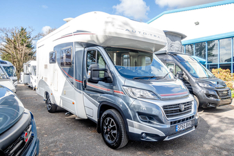 Auto-Trail Apache, 4 Berth, (2015) Used Motorhomes for sale