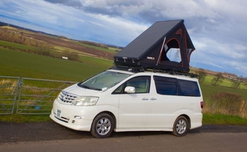 Rent this Toyota motorhome for 4 people in Milton Bridge from £79.00 p.d. - Goboony