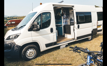 Rent this Citroën motorhome for 3 people in Glasgow from £109.00 p.d. - Goboony
