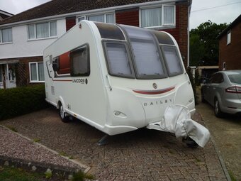 Bailey UNICORN SEVILLE s3, 2 berth, (2015) Used - Good condition Touring Caravan for sale