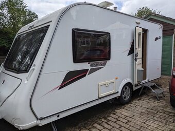 Elddis Avante 462, 2 berth, (2011) Used - Average condition for age Touring Caravan for sale