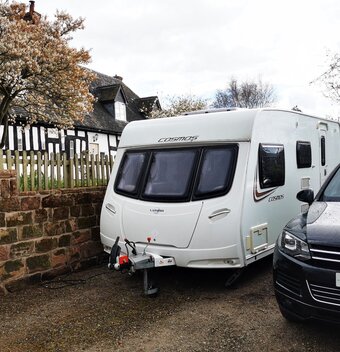 Lunar Cosmos, 4 berth, (2013) Used - Good condition Touring Caravan for sale