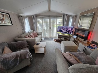 Willerby Lamberhurst, 6 berth, (2022) Used - Good condition Static Caravans for sale