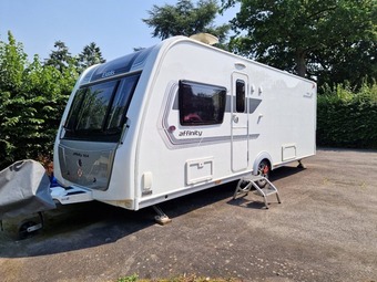 Elddis AFFINITY 554, 4 berth, (2017) Used - Good condition Touring Caravan for sale