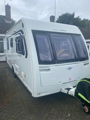 Lunar ULTIMA 462, 2 berth, (2016) Used - Good condition Touring Caravan for sale