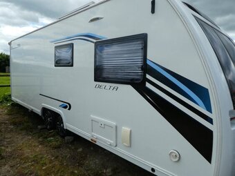 Lunar Delta RI, 4 berth, (2017) Used - Good condition Touring Caravan for sale