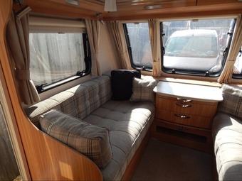 Lunar Lexon 560 2013, 4 berth, (2013) Used - Good condition Touring Caravan for sale