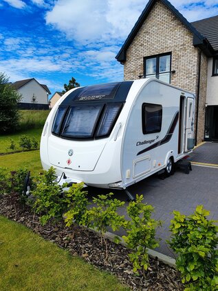 Swift Challenger 480 SE, 2 berth, (2014) Used - Good condition Touring Caravan for sale