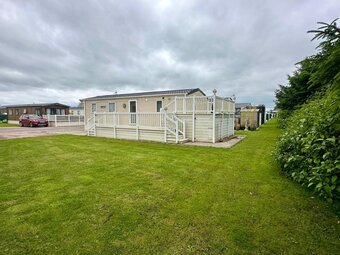 Willerby CountryStyle, 4 berth, (2017) Used - Good condition Static Caravans for sale