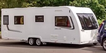 Lunar DELTA TI, 4 berth, (2013) Used - Average condition for age Touring Caravan for sale