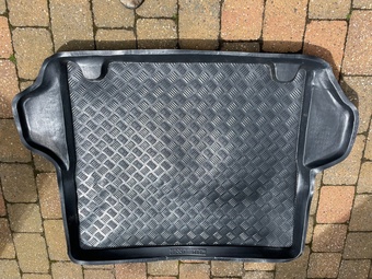 BMW 5 Series  GT Boot Liner 