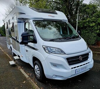 Carado T335 2 Fixed Berths, 2 berth, (2015) Used - Good condition Motorhomes for sale