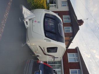 Swift Challenger 480 SE, 2 berth, (2014) Used - Good condition Touring Caravan for sale