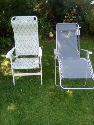 2 La Fuma deckchairs  £70 and 2 Towsure reclining chairs with footstools £70