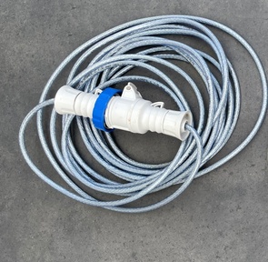 Caravan/motorhome electric hook up cable